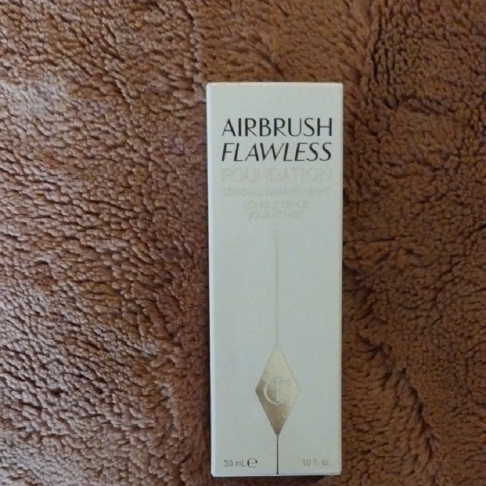 Charlotte Tilbury Airbrush Flawless Foundation in Cream and Gold